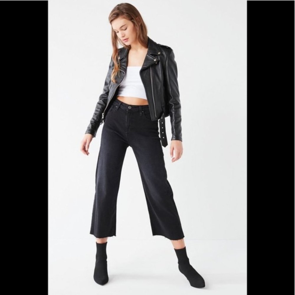 BDG BLACK HIGH WAIST SLOUCHY WIDE LEG FLOOD JEANS SZ 24 - NWT